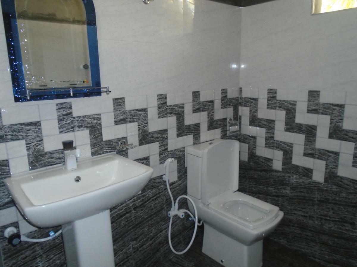 El Shaddai Hotel Mannar Buitenkant foto