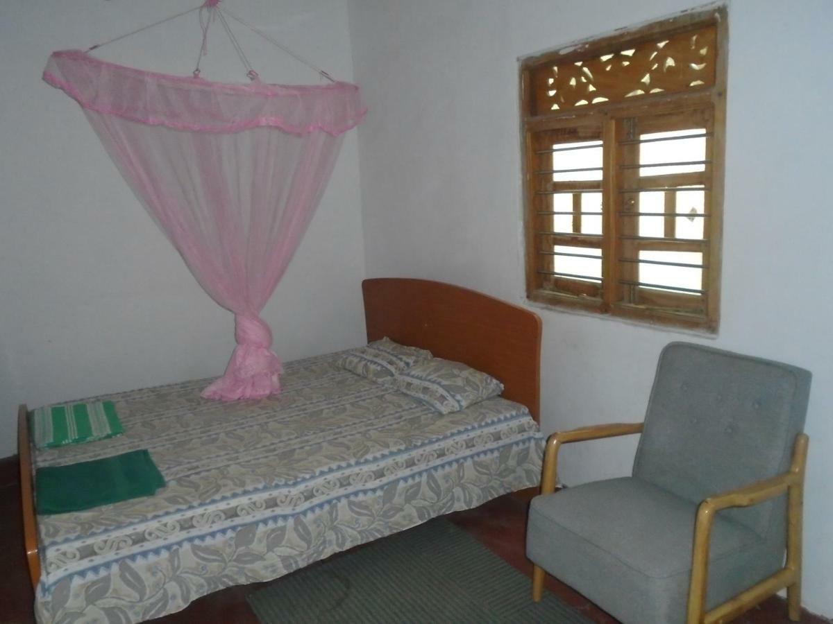 El Shaddai Hotel Mannar Buitenkant foto